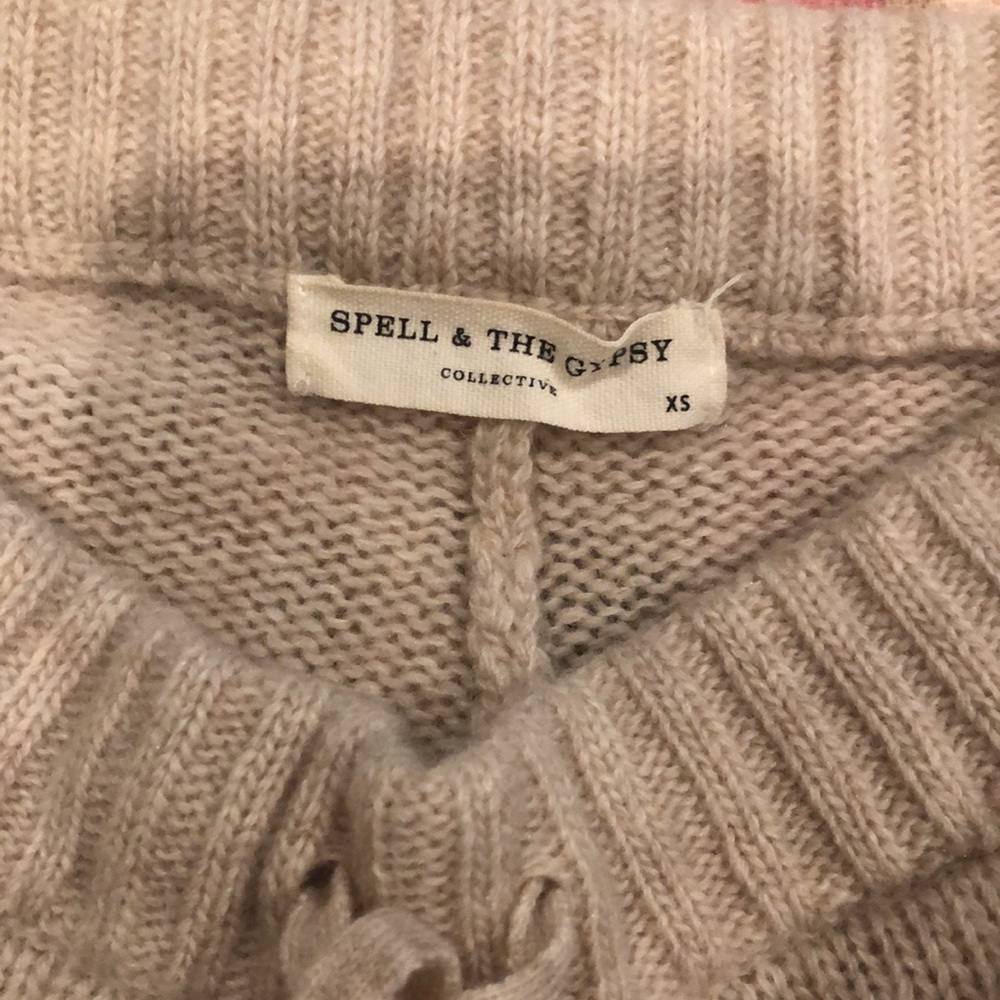 Spell Shorts - Picture 3 of 6